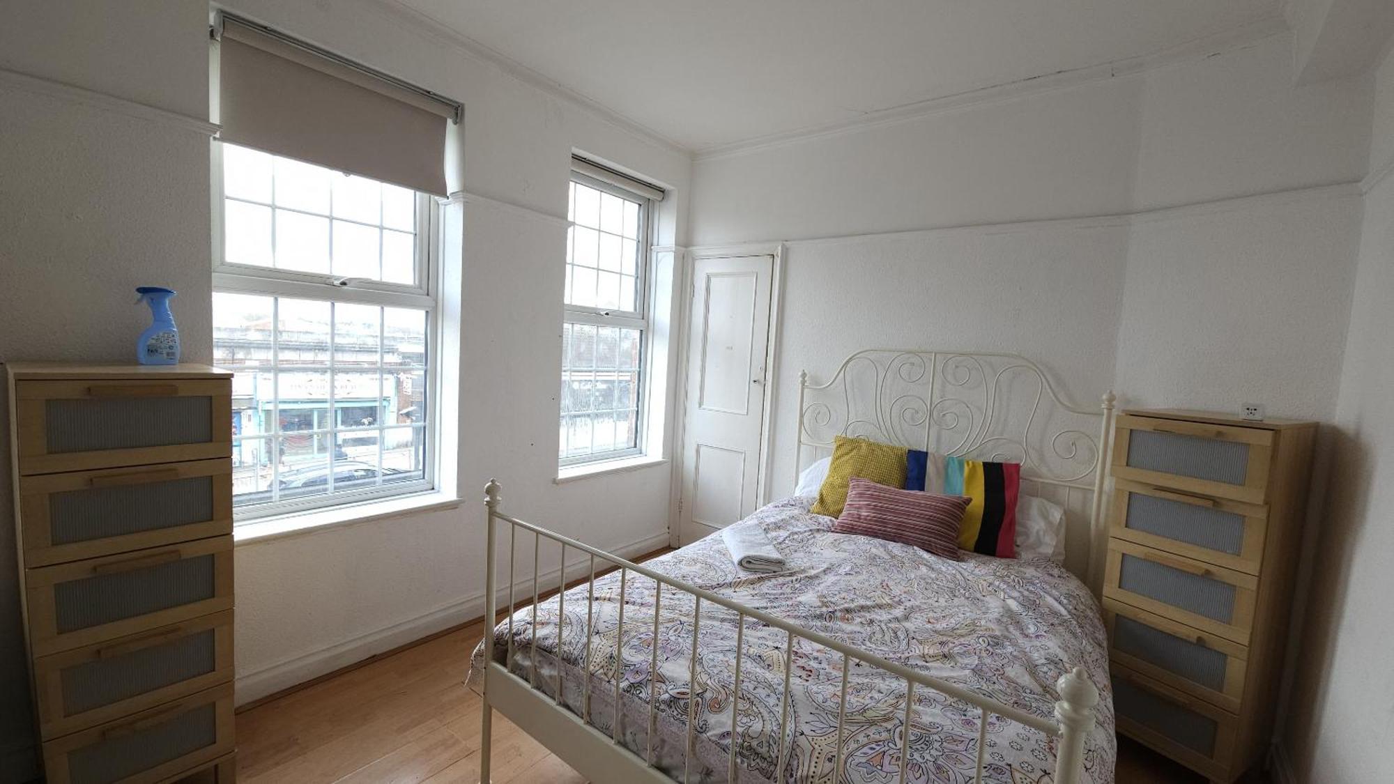 London Edgware Station Apartment Экстерьер фото