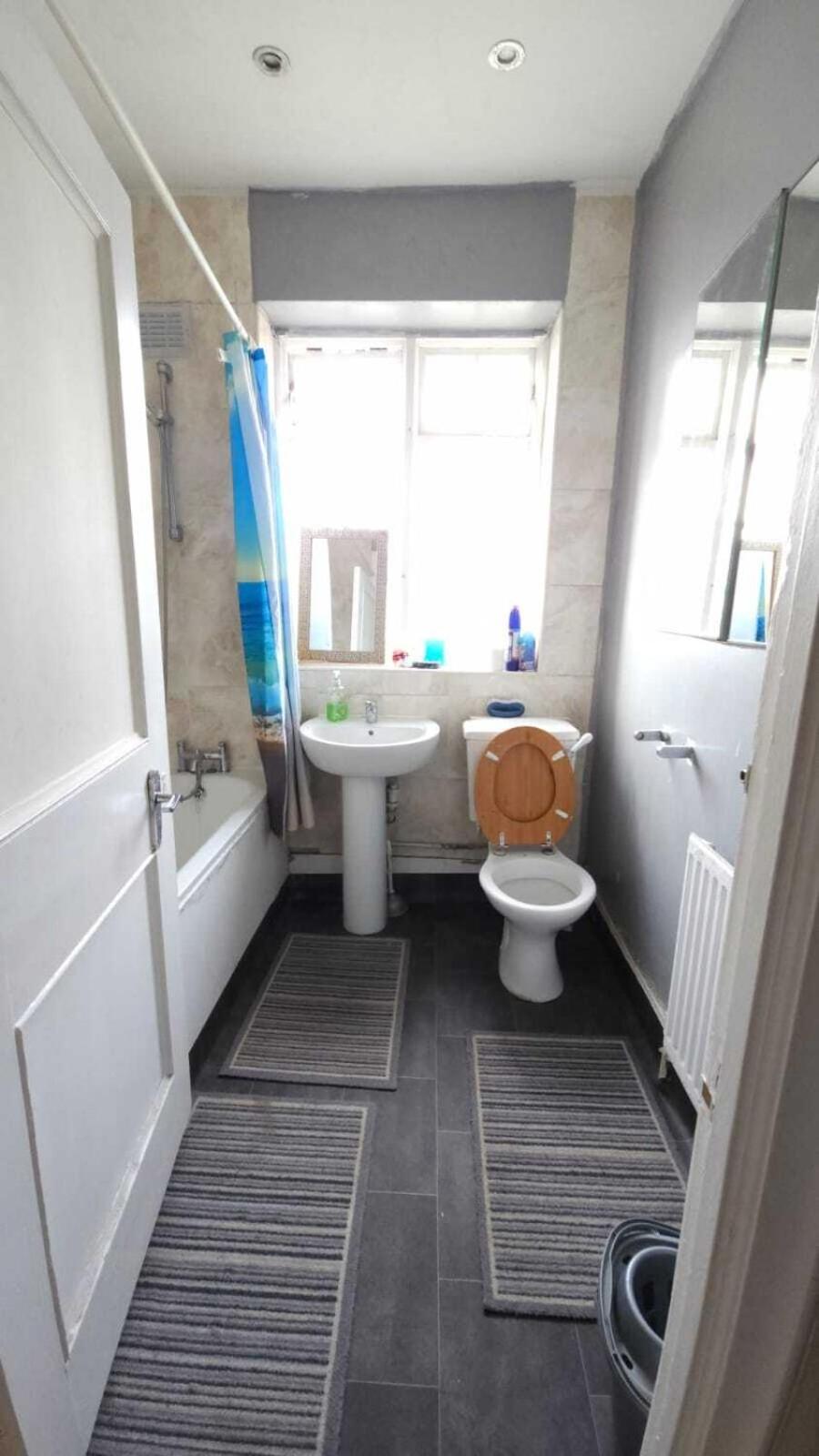 London Edgware Station Apartment Номер фото