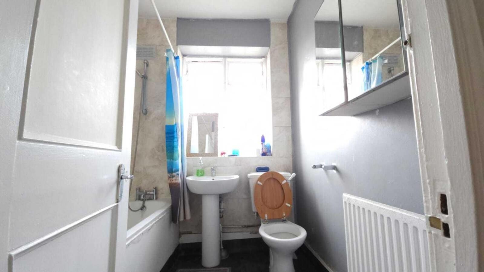 London Edgware Station Apartment Номер фото