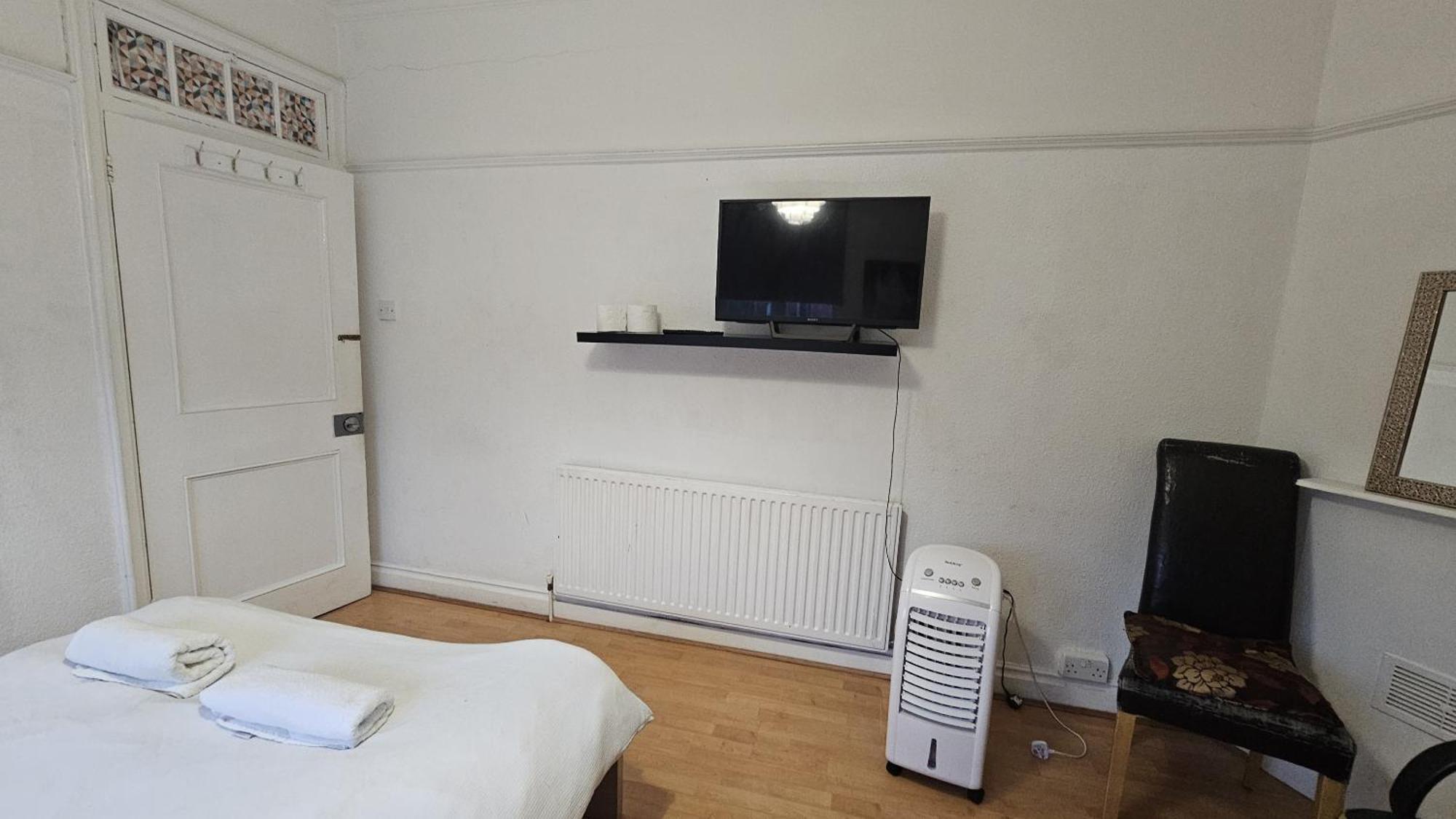 London Edgware Station Apartment Экстерьер фото